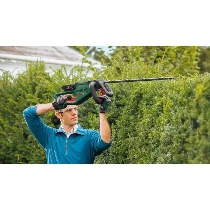 Bosch Heckenschere UniversalHedgeCut 18V-50, Akku, 18V / 2,5Ah, Akku Und Ladegerät, Schnittlänge 50cm – Bild 2