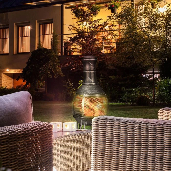 Relaxdays Feuerschale 10030260, 45 X 89cm, Stahl, Terrassenofen Mit Feuerhaken & Funkenschutz – Bild 7